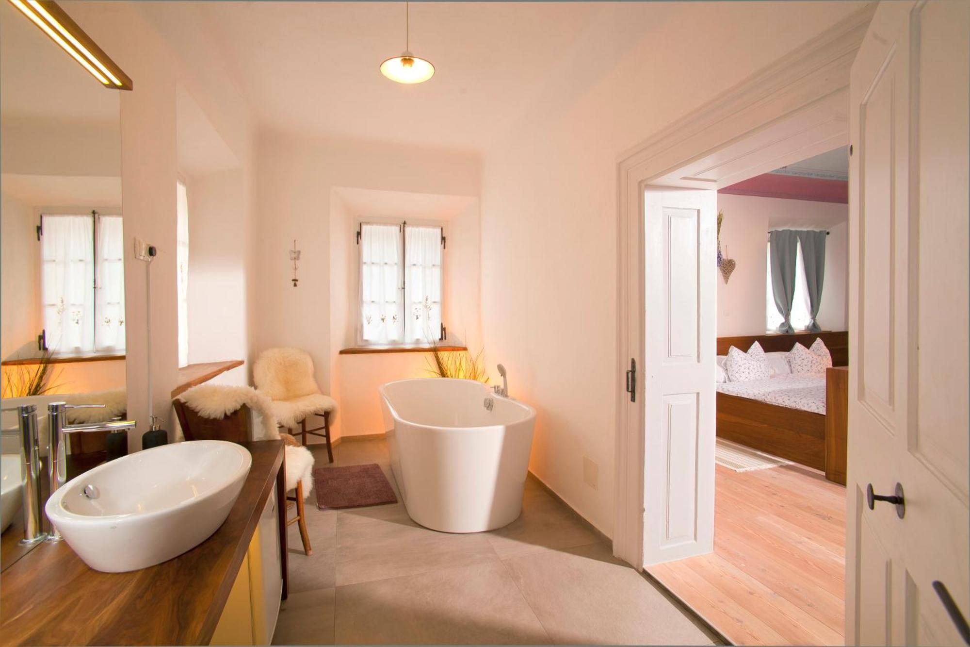 Juvanova Hisa - Apartments And Rooms Luce Экстерьер фото